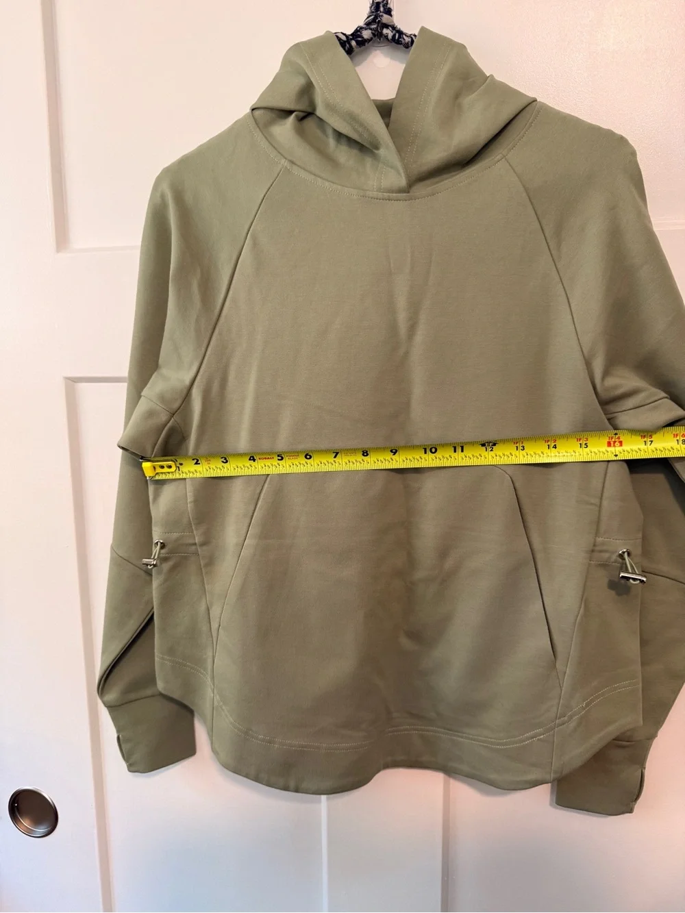 Lululemon Light Green Hoodie Kangaroo Pocket Thumbholes Size Small (estimated)